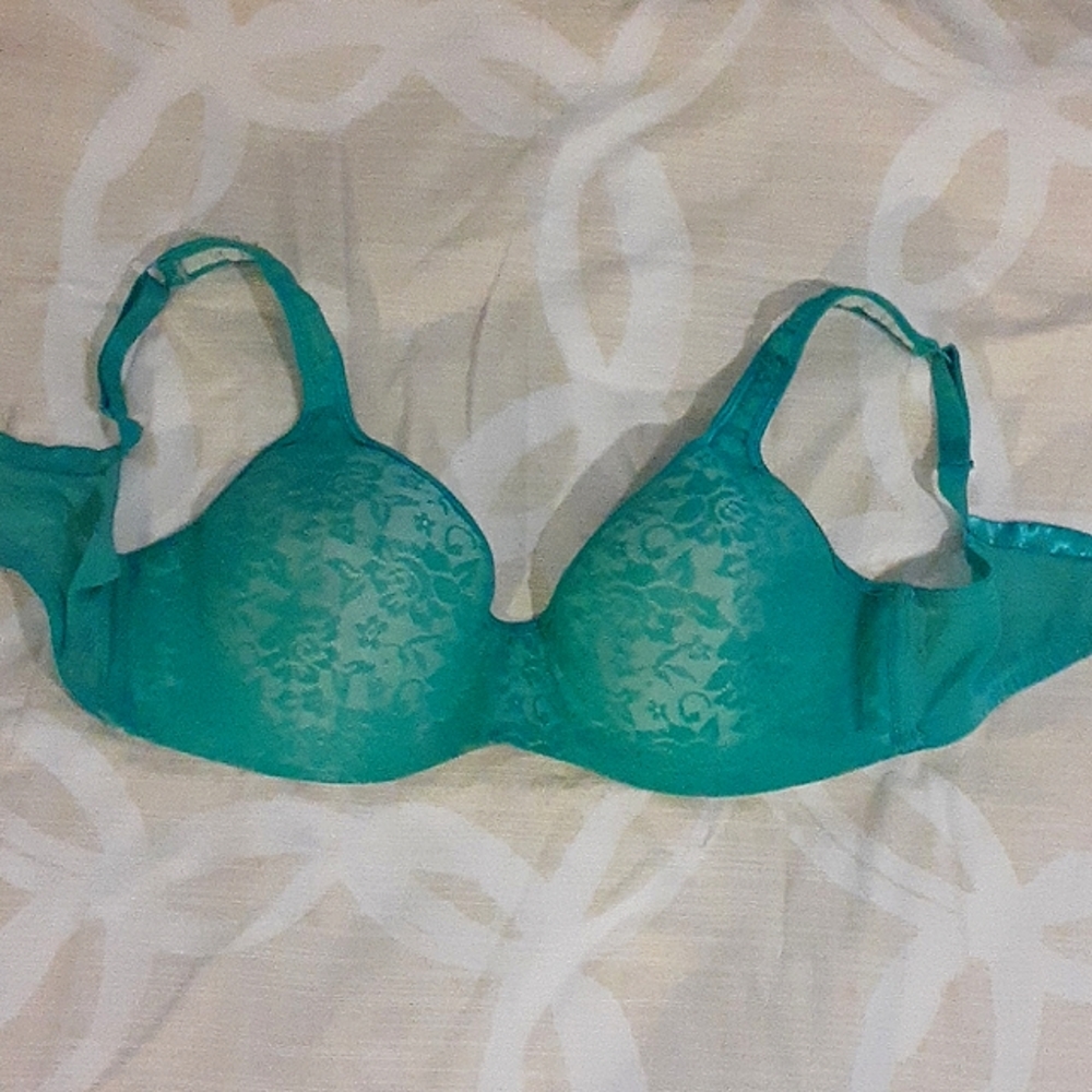 Jessica Simspon Bra